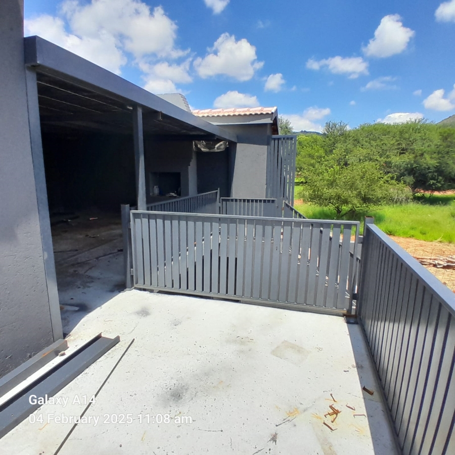 5 Bedroom Property for Sale in Buffelspoort Eco Estate North West